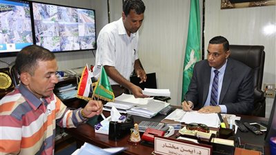 صور.. سكرتير عام المنوفية يعقد اللقاء الأسبوعي لخدمة المواطنين
