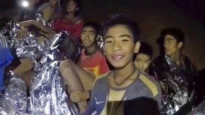 وكالة صينية: أطفال الكهف عادوا إلى مدرستهم بسلام