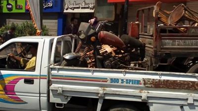 صور.. إزالة الإشغالات بشارع دنشواي في روض الفرج
