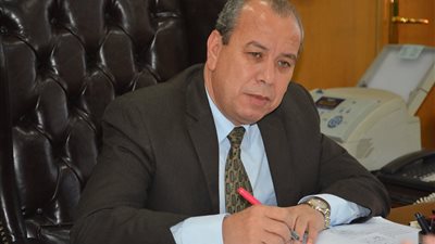 محافظ دمياط يقرر تشكيل لجان هندسية لحصر العقارات العشوائية