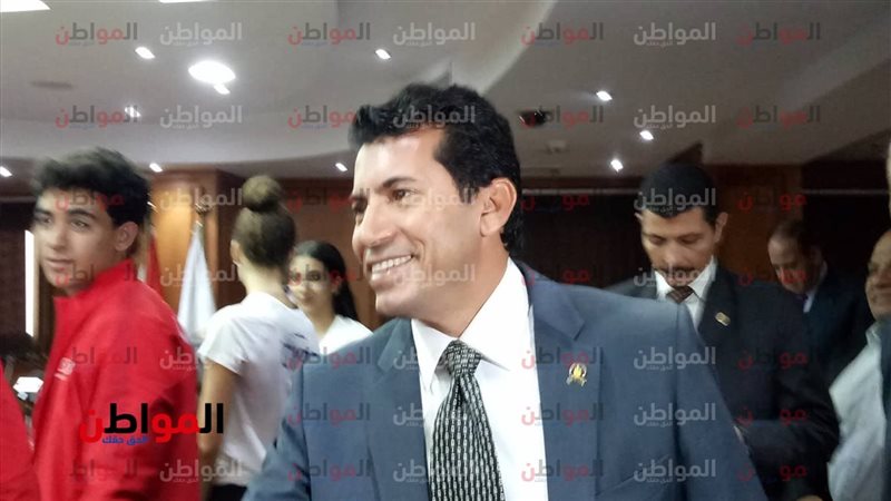 الدكتور أشرف صبحي