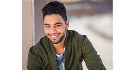 بعد إصابة إليسا بـ السرطان .. أحمد جمال:  حاربتِ مرض خبيث بكل صمت
