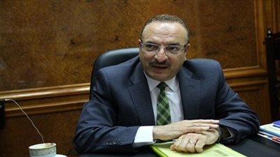 محافظ بني سويف: إضافة 456 فصلا دراسيا والإنتهاء من 14 مشروع صرف صحي بعام 2018 