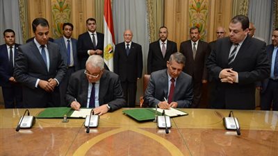 صور.. توقيع اتفاقية تعاون بين وزارة الإنتاج الحربي ونقابة المحامين