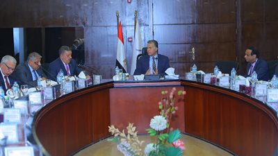 صور.. وزير النقل يشهد انعقاد مجلس إدارة الهيئة المصرية لسلامة الملاحة البحرية
