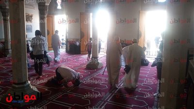 مسجد التوبة بـ دمنهور يستعد لبدء صلاة الجمعة