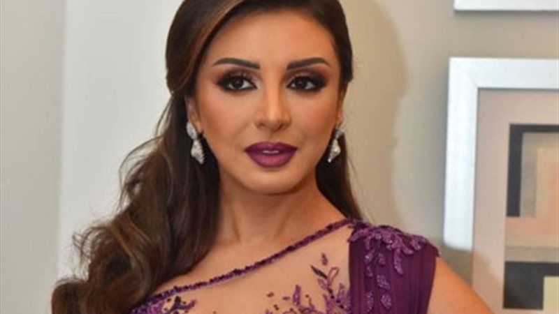 الفنانة انغام 