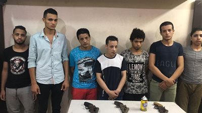 ضبط 7 مسلحين أعلى كوبرى السلام.. والمتهمون: كنا بنحمى واحدة ست