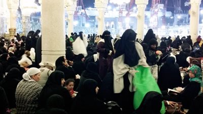 لماذا يجب أن تبتعد المرأة عن ارتداء النقاب فى الحرم ؟ 