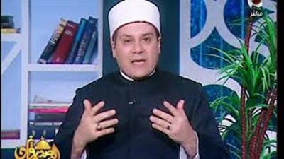 فيديو.. مظهر شاهين لحلا شيحة: 