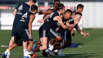 صور.. الحصه التدريبيه الأخير لريال مدريد قبل ملاقاه الميلان