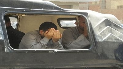 القبض على 3 لصوص طعنوا سائق 