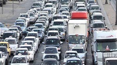 زحامات مرورية على طرق القاهرة والجيزة 
