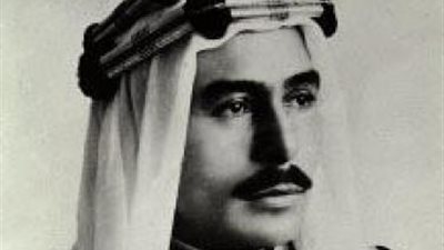 انفوجراف| طلال بن عبد الله.. تآمر عليه أعوانه وساعدته المعارضة