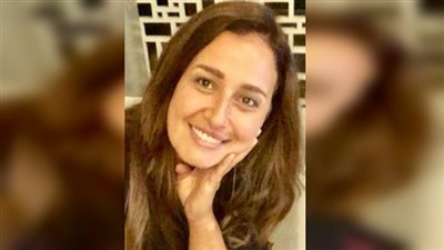 قبل حلا شيحة.. 6 نجمات خلعن الحجاب من أجل 