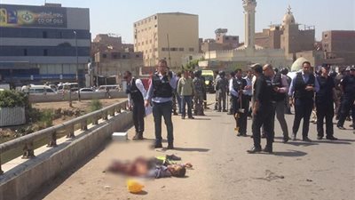 مصدر أمني: الإرهابي فشل في التسلل إلى كنيسة العذراء بمسطرد.. فـ فجر نفسه أعلي الكوبري الجديد