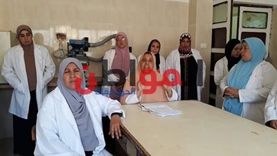فيديو.. بعد 20 سنة شغل.. عاملات فحص واعتماد التقاوي بـ كفر الشيخ يستغيثون: الراتب 180 جنيه