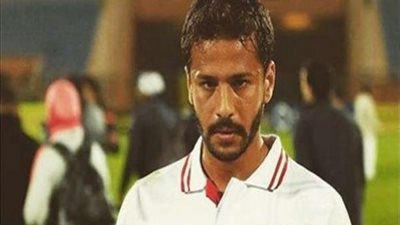 أحمد رفعت يتدرب مع الناشئين للحفاظ على لياقته الفنية والبدنية