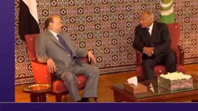 فيديو.. أبوالغيط يعقد مباحثات مع الرئيس اليمني بالقاهرة 