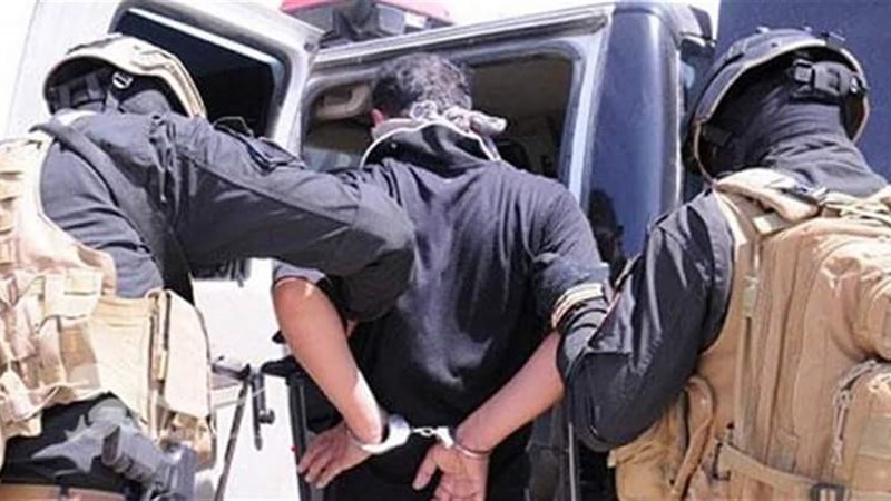 القبض على ٲمين الشرطة