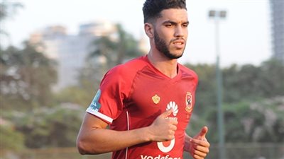 صورة.. وليد أزارو يلبي امنية 