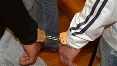 ضبط عاطلين بتهمه السرقة في النزهة
