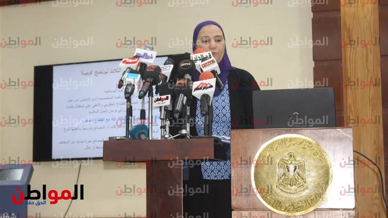 نيفين  القباج نائب