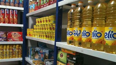 ضبط محلين تجاريين بشبرا الخيمة لبيعهم سلع غذائية غير صالحة للاستخدام الآدمي