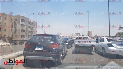 كثافة مرورية منتصف اليوم الجمعة أعلى كوبري ثروت