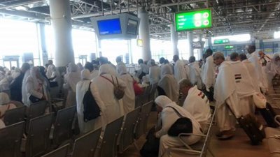 انتهاء أزمة سفر 300 حاج مصري إلى الأراضي السعودية
