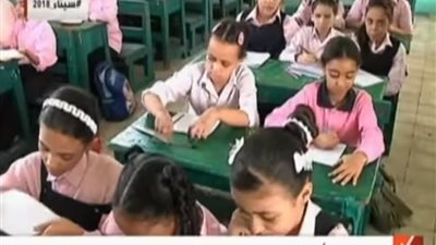 فيديو.. تدريب 128 ألف معلم على نظام التعليم الجديد