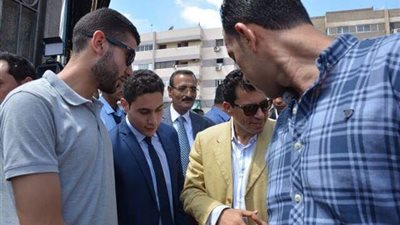 صور.. وزير الشباب والرياضة يتفقد نزل الشباب 