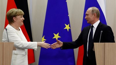 بث مباشر.. مؤتمر صحفي يجمع المستشارة الألمانية بـ الرئيس الروسي