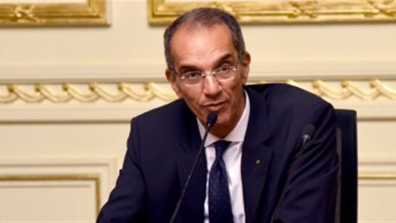 الدكتور عمرو طلعت