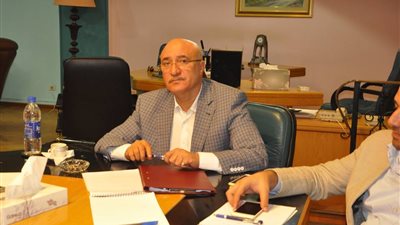حلبية يطمئن على لاعبو المصري في موزمبيق