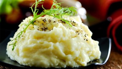 طريقة عمل البطاطس المهروسة.. من مطبخ 