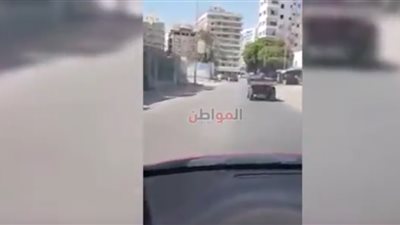 فيديو.. عربة كارو تحمل أسطوانات غاز تسير دون سائق في السويس 
