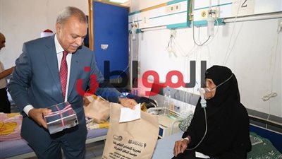 صور.. محافظ قنا يشارك المرضى والأيتام في الاحتفال بـ عيد الأضحى المبارك 2018