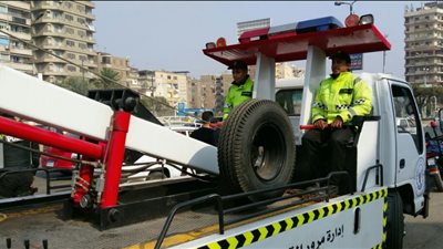 مرور الجيزة تخصص أوناش لرفع الانتظار الخاطئ في الطرق خلال عيد الأضحى 2018