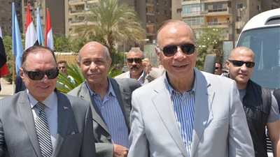 صور.. جولة تفقدية لمحافظ القاهرة في الحديقة الدولية بـ أول أيام عيد الأضحى 2018