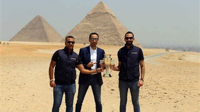 صور..جولة لكأس السوبر الإماراتي في أهرامات الجيزة