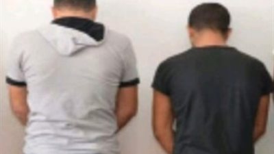 ضبط عاطلين بحوزتهما 4 قطع حشيش و 129 قرص مخدر بالبحيرة