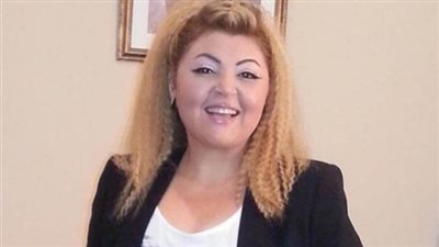 مها أحمد مداعبة نجلها : حمودى بيصيف يا جدعان