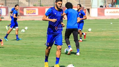 مران قوي للاعبي الأهلي الغائبين عن مباراة حرس الحدود
