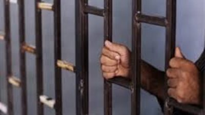 القبض على عاطل قام بسرقة 260 ألف جنيه من أحد المحلات الشهيرة بالقليوبية