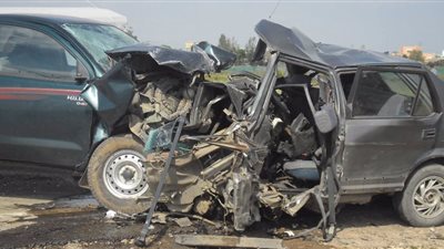 شلل مروري أعلى محور الشهيد بسبب تصادم سيارتين