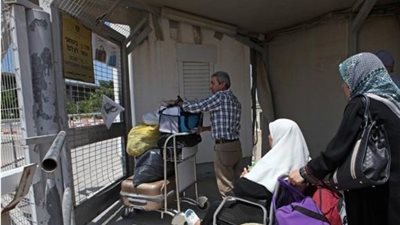 الكابينت الإسرائيلي يمنع قريبات حماس المصابات بـ السرطان من العلاج .. والعليا ترد 