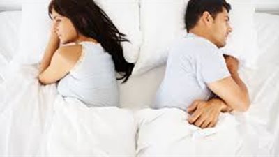 زوجة أمام الأسرة: زوجي هرب بعد زفافنا بيوم