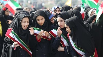 محكمة إيرانية تقضي بالسجن 7 أعوام على طالبة شاركت في التظاهرات