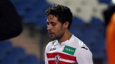 فيديو.. جماهير الزمالك تشتبك  لفظياً مع محمد إبراهيم